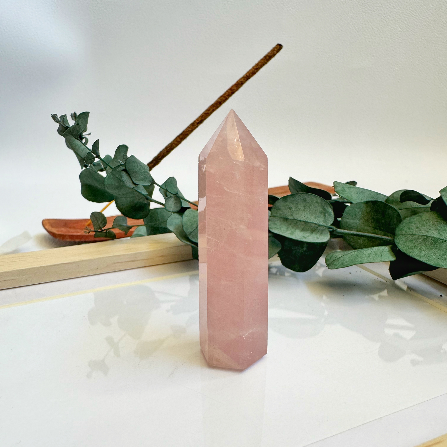 OBELISCO DE CUARZO ROSA