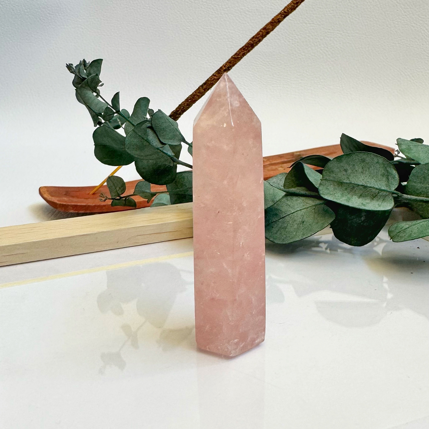 OBELISCO DE CUARZO ROSA