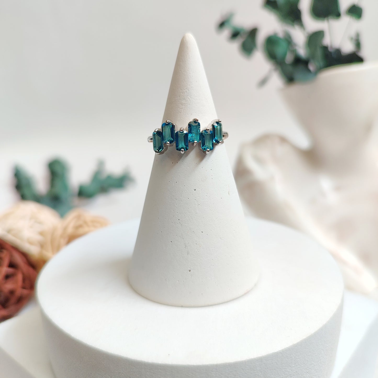 ANILLO DE TOPACIO AZUL