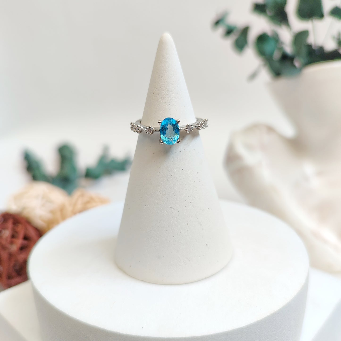 ANILLO DE TOPACIO AZUL