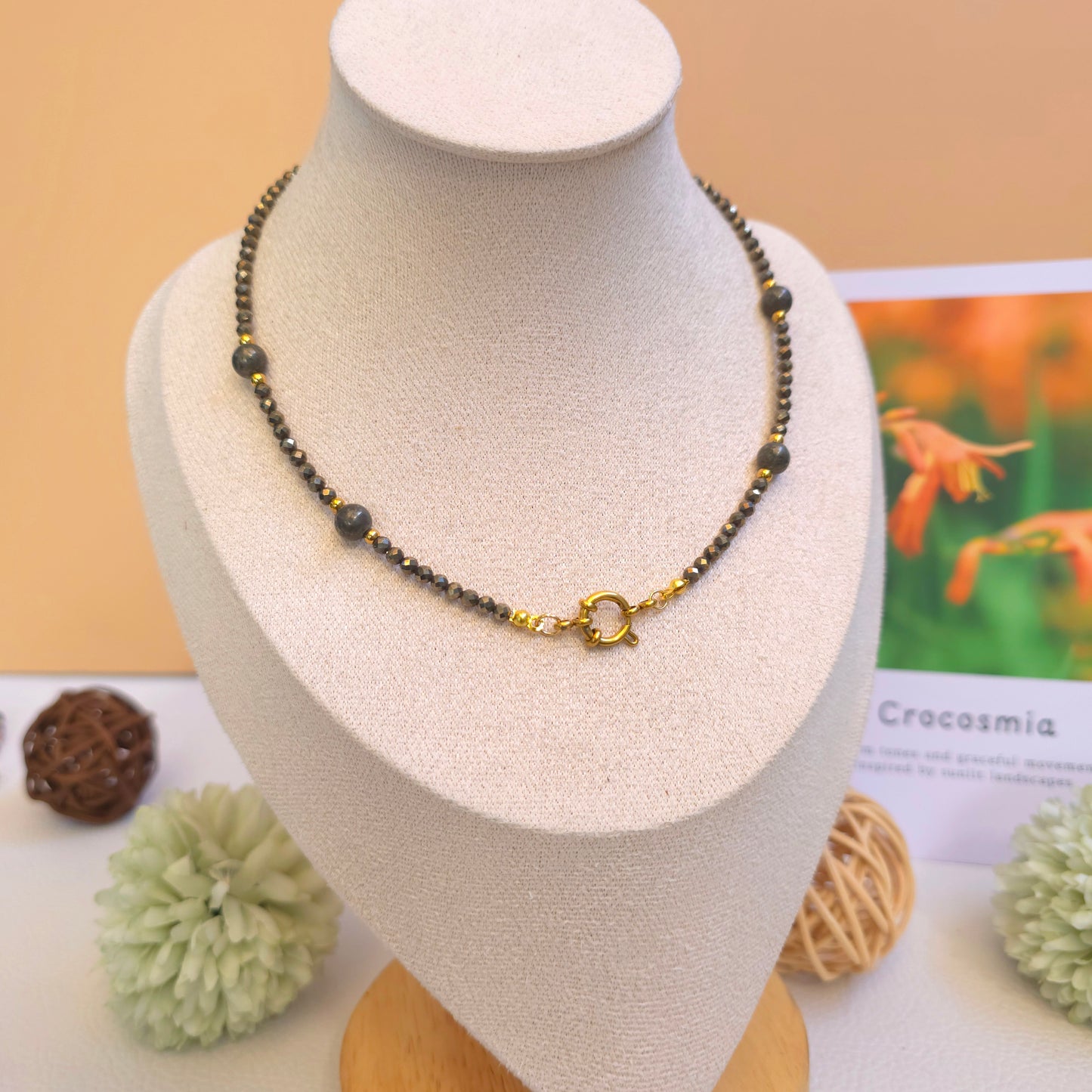 CHOKER DE PIRITA